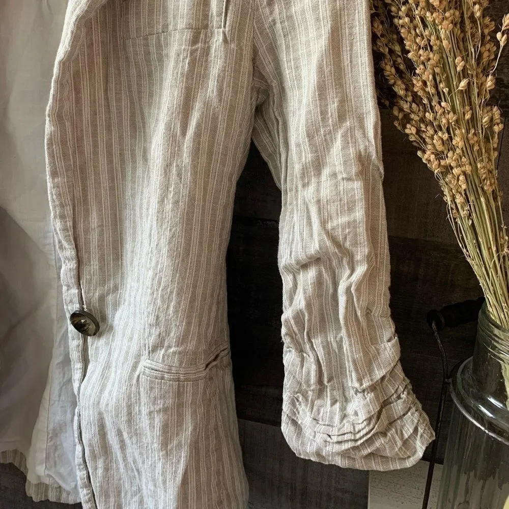 Charlotte Russe 3/4 Cream Striped Blazer - Picture 4 of 6